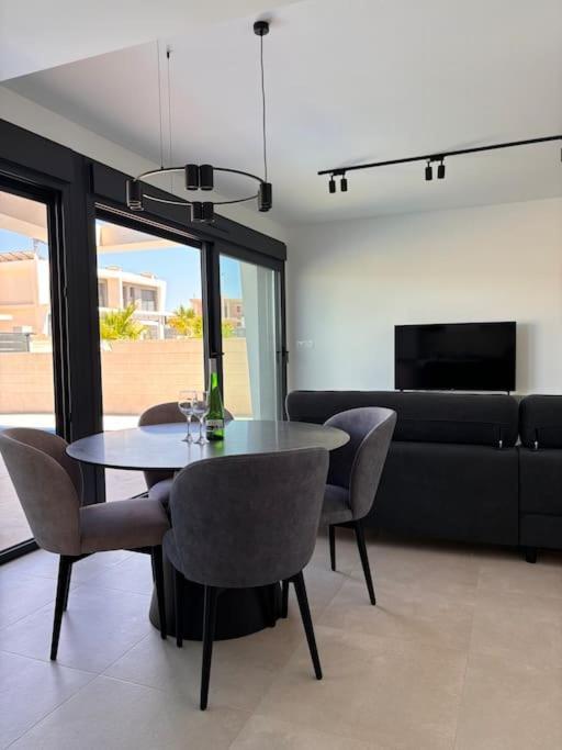 Villa 45 Gran Alacant ,alicante , Swimming Pool , Puerto Marino